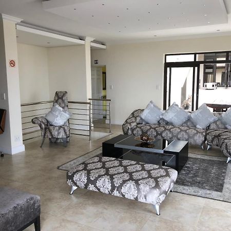 Coral Beach Bed & Breakfast East London Dış mekan fotoğraf