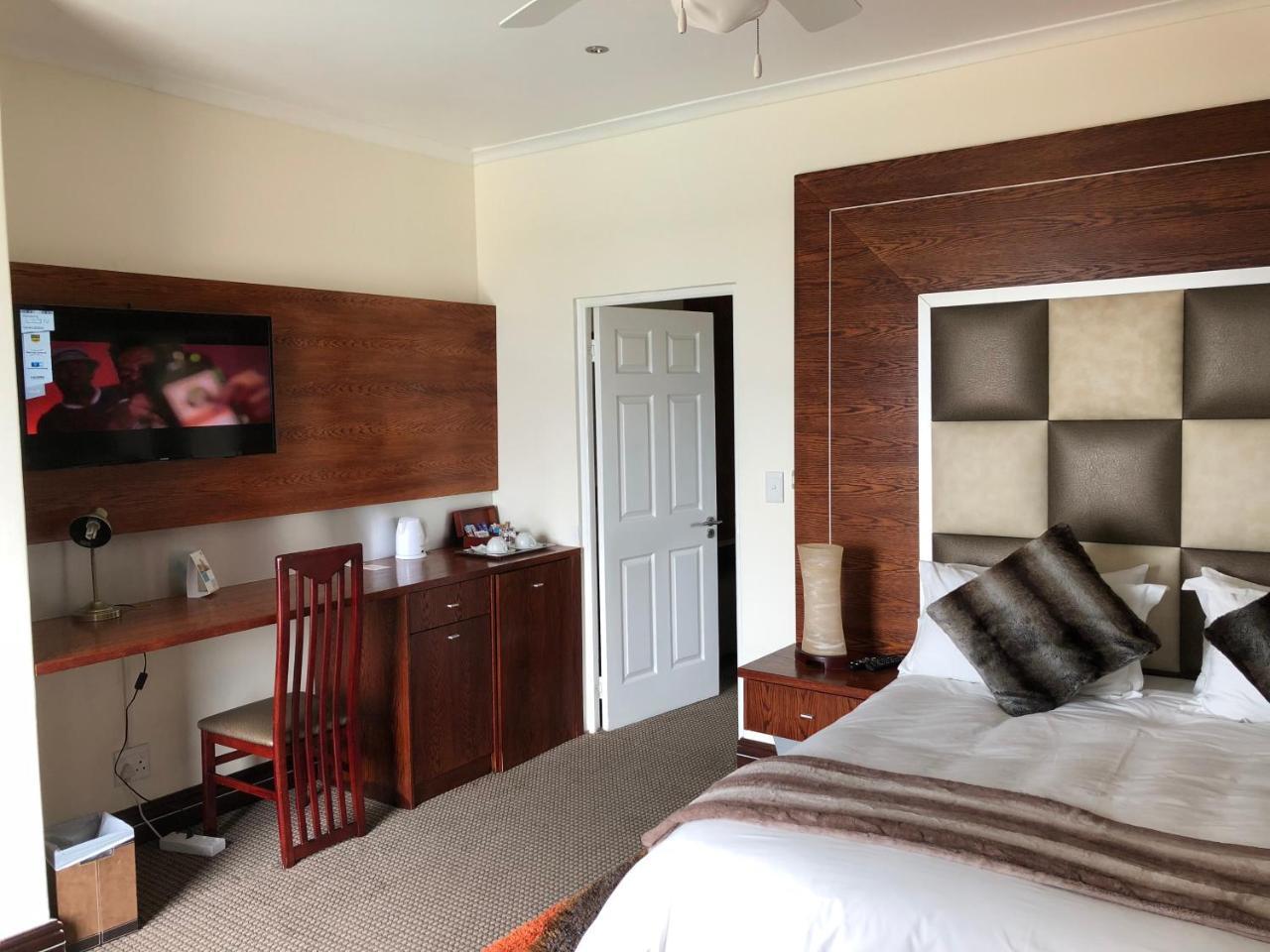 Coral Beach Bed & Breakfast East London Dış mekan fotoğraf